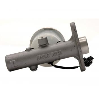2002 Mitsubishi Montero Sport Brake Master Cylinder Raybestos MC390654 image 1 of 4