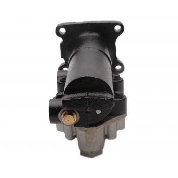 2000 Blue Bird TC2000 Brake Master Cylinder Raybestos MC390668 image 2 of 4