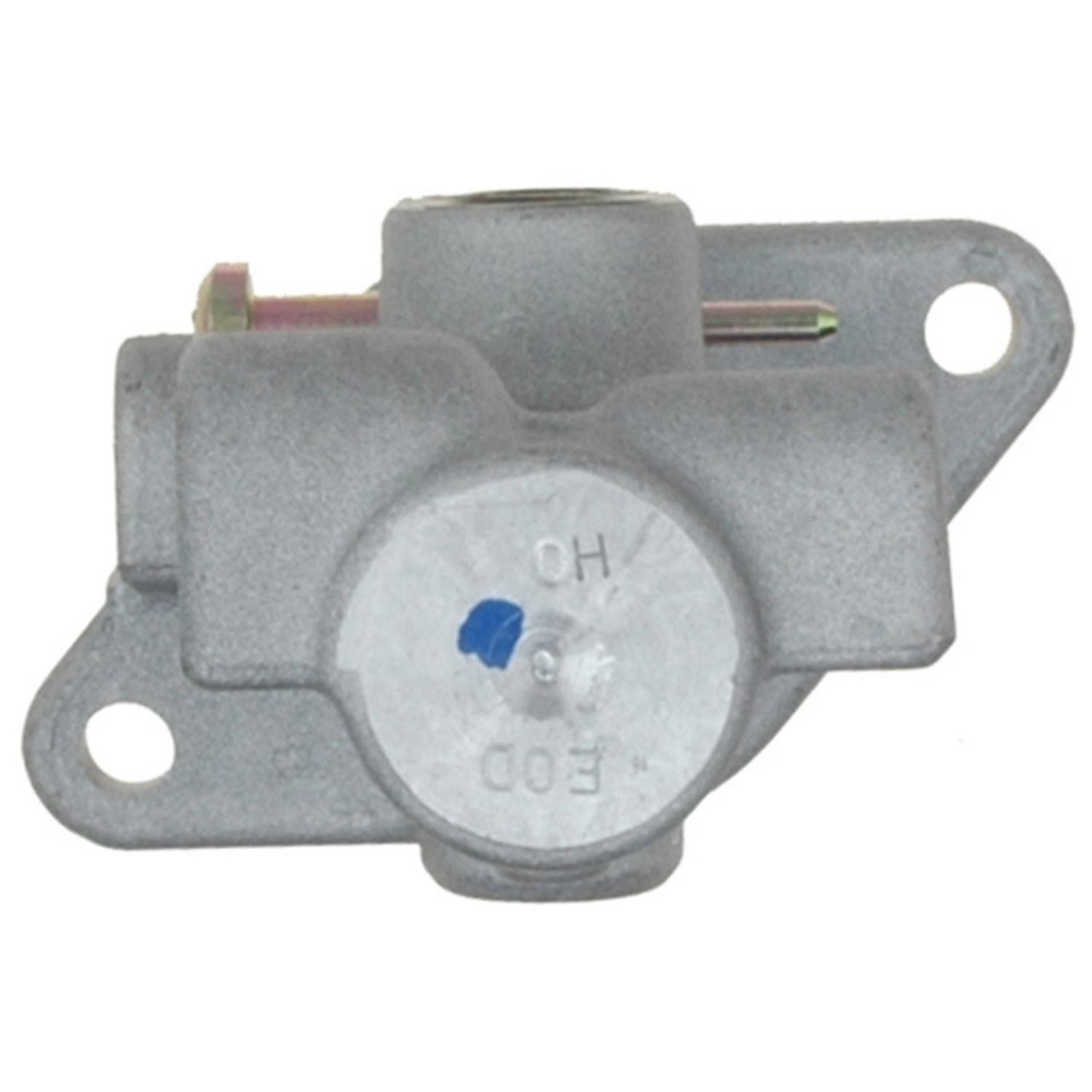 Raybestos MC391031 - Brake Master Cylinder Raybestos MC391031 Brake Master Cylinder product image 5 of 7