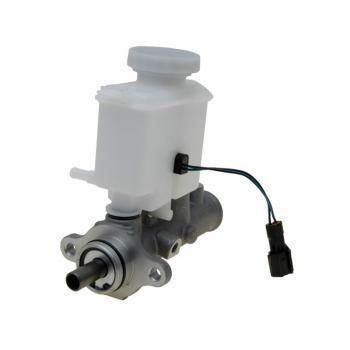 2004 Suzuki Verona Brake Master Cylinder Raybestos MC391105 image 1 of 3
