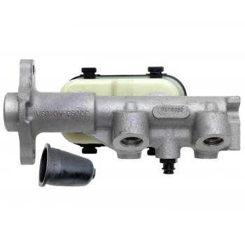 1981 Buick Skylark Brake Master Cylinder Raybestos MC39363 image 2 of 4