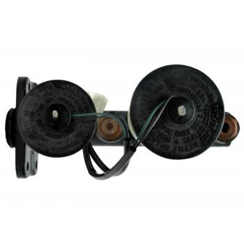 1976 Toyota Corona Brake Master Cylinder Raybestos MC39479 image 3 of 4