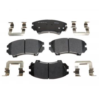 2017 GMC Terrain Disc Brake Pad Front Raybestos MGD1404CH image 1 of 1