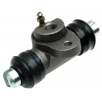 1972 Volkswagen Super Beetle Drum Brake Wheel Cylinder Rear Raybestos WC37111 image 1 of 3