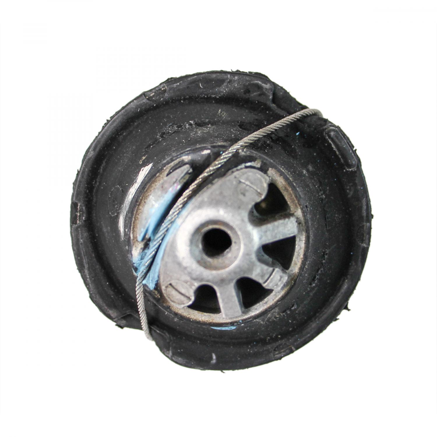 Rein Automotive AVE0130P - Engine Mount Rein Automotive AVE0130P Engine Mount product image 2 of 6
