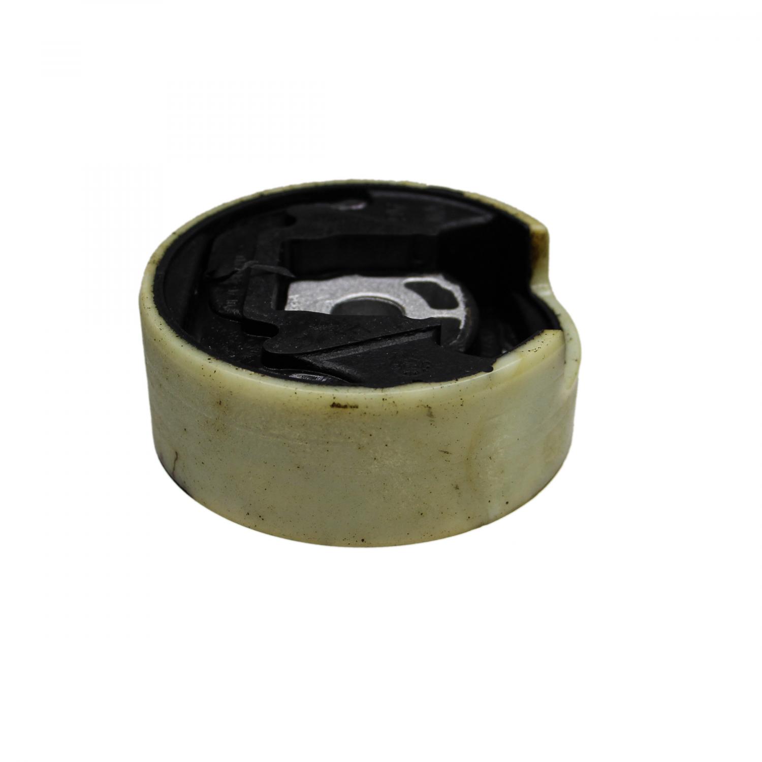 Rein Automotive AVM0515 - Suspension Subframe Mount Rein Automotive AVM0515 Suspension Subframe Mount product image 4 of 6