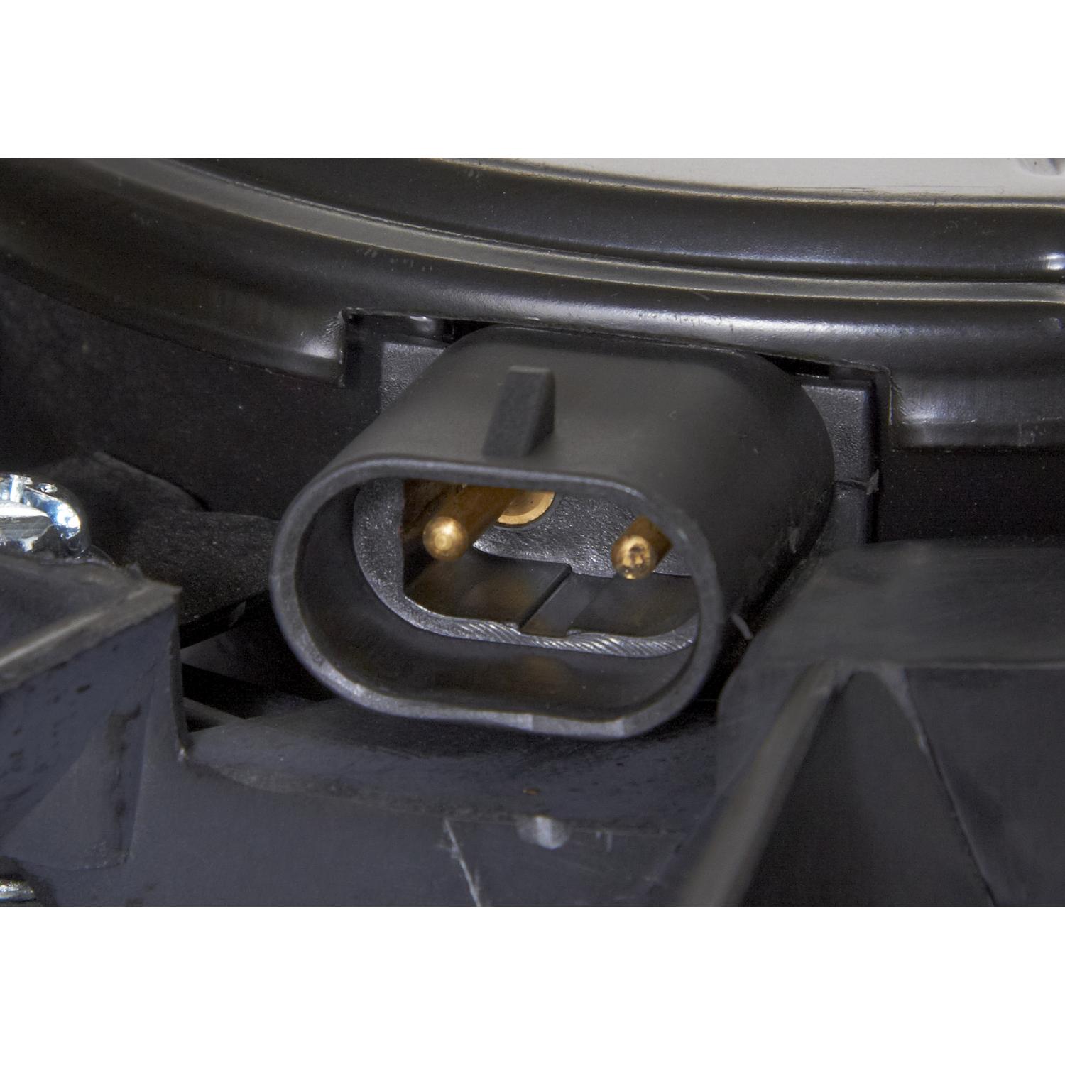 Spectra Premium CF13045 - Engine Cooling Fan Assembly Spectra Premium CF13045 Engine Cooling Fan Assembly product image 2 of 4