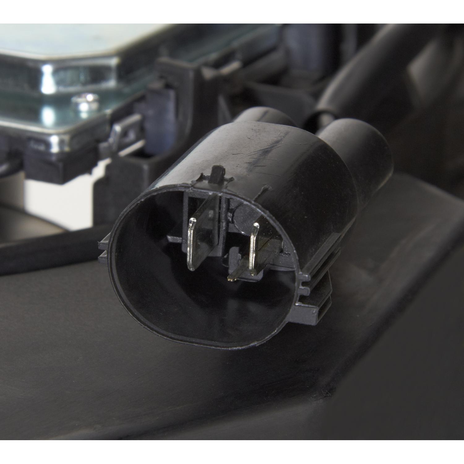 Spectra Premium CF15046 Dual Radiator and Condenser Fan Assembly product image 2 of 4
