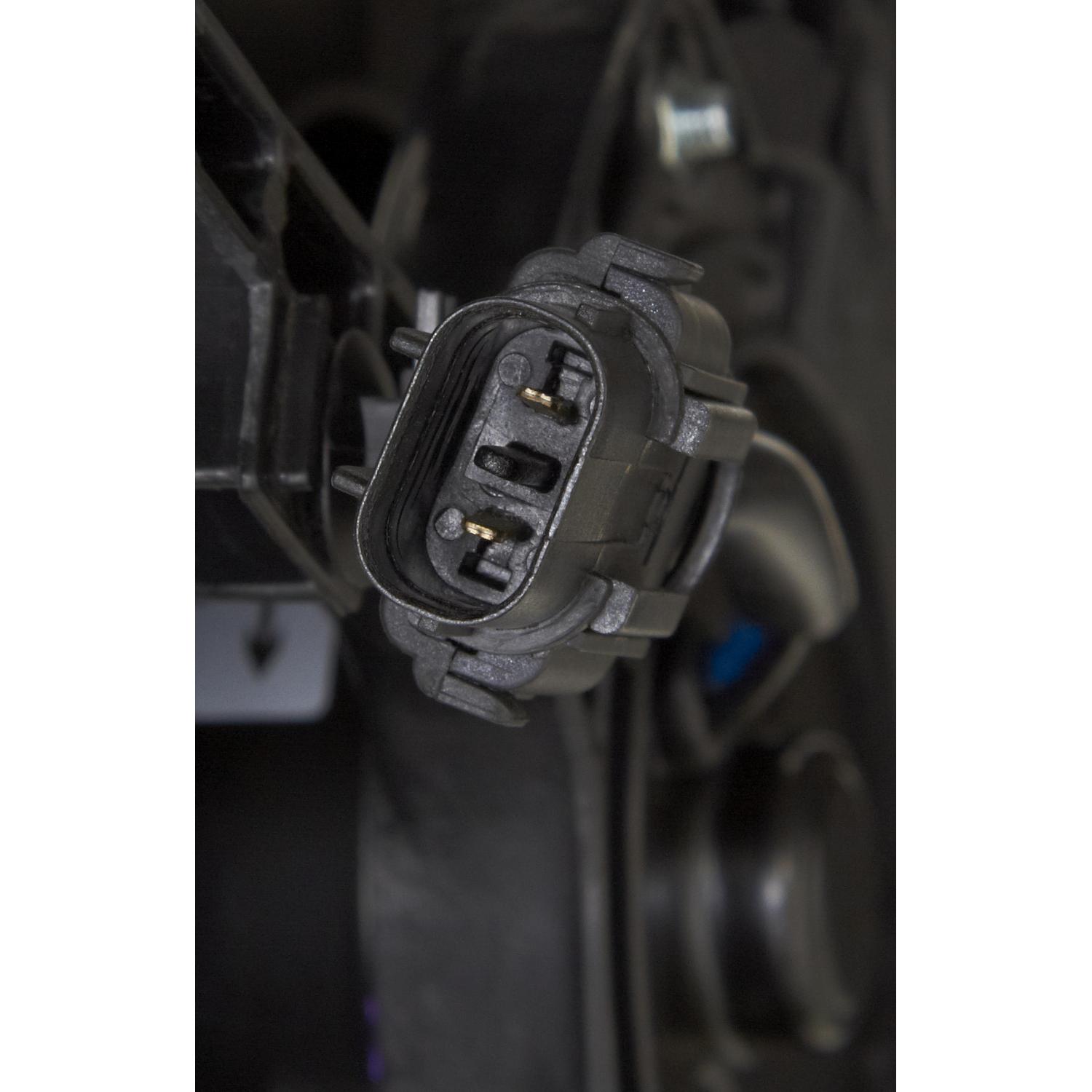 Spectra Premium CF16004 - Engine Cooling Fan Assembly Spectra Premium CF16004 Engine Cooling Fan Assembly product image 2 of 4