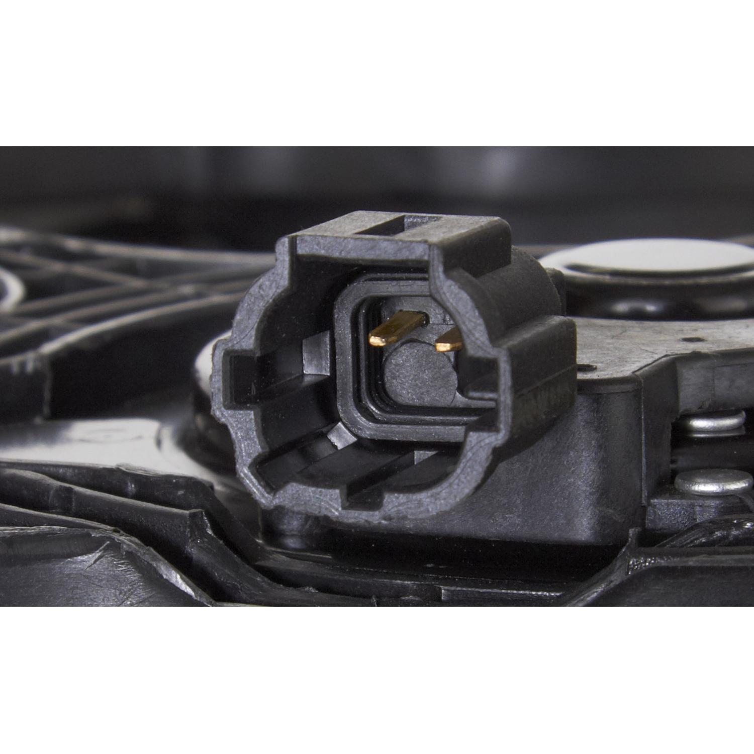 Spectra Premium CF22002 - Dual Radiator and Condenser Fan Assembly Spectra Premium CF22002 Dual Radiator and Condenser Fan Assembly product image 4 of 6