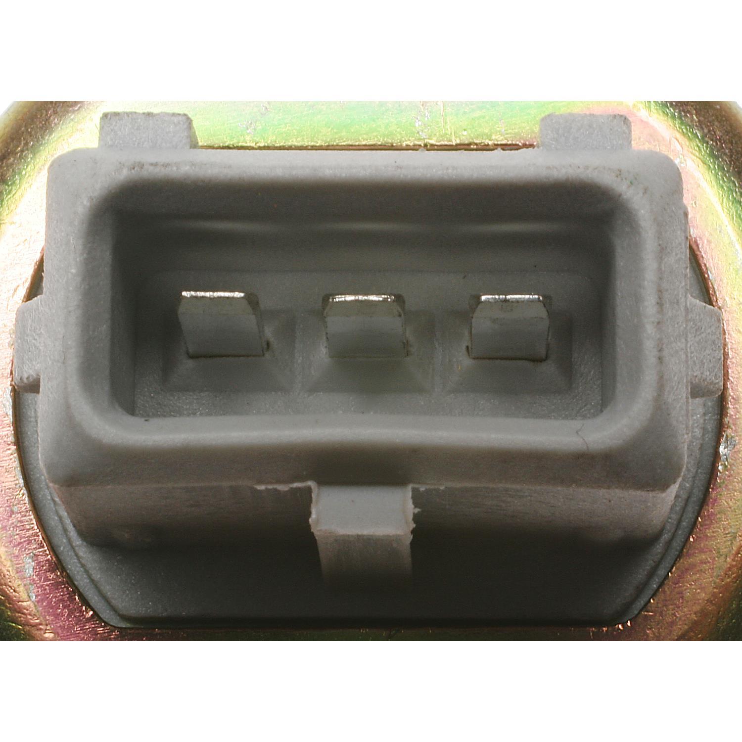 Standard Motor Products AC41 - Fuel Injection Idle Air Control Valve Standard Motor Products AC41 Fuel Injection Idle Air Control Valve product image 1 of 3