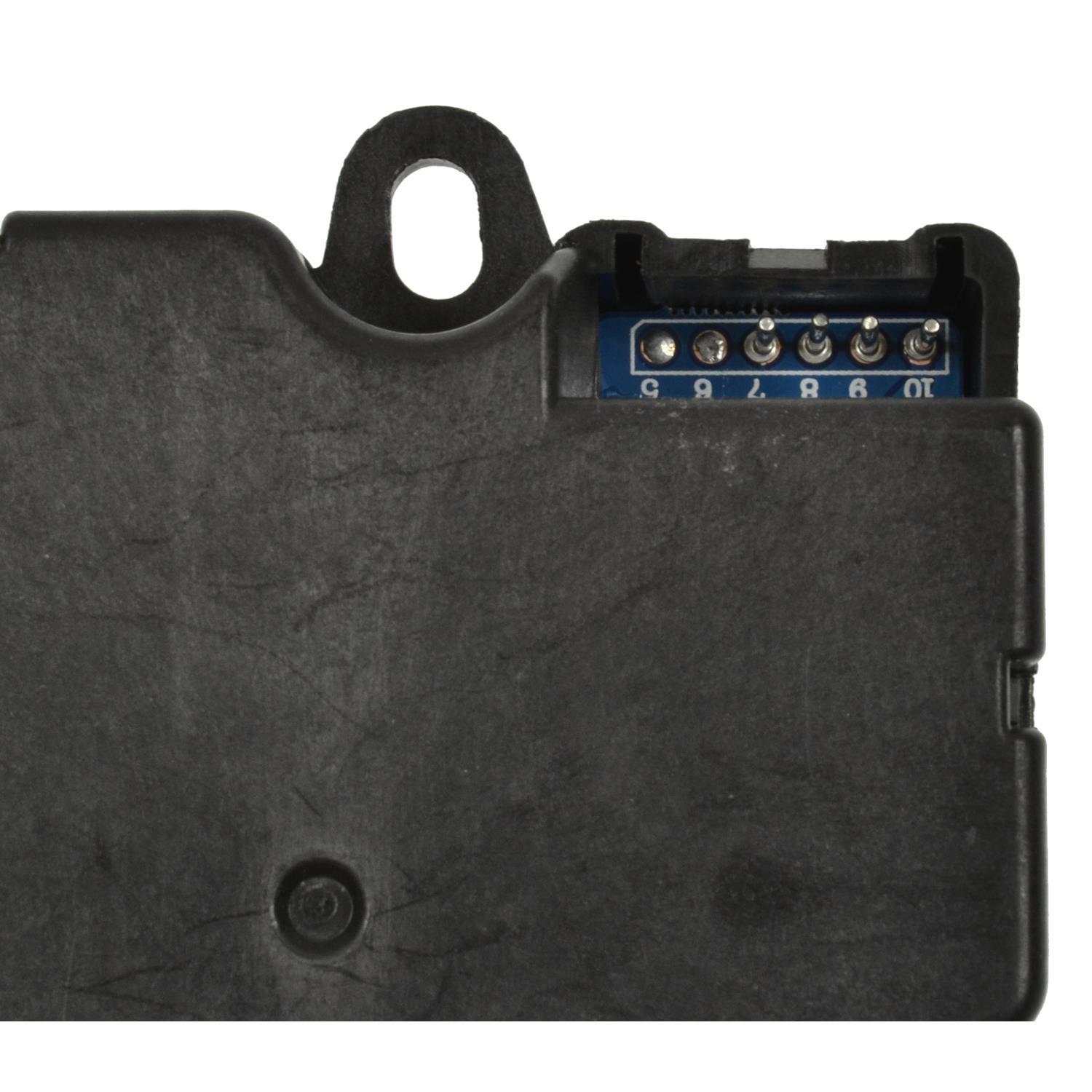 Standard Motor Products ADR124 - HVAC Heater Blend Door Actuator Standard Motor Products ADR124 HVAC Heater Blend Door Actuator product image 3 of 3