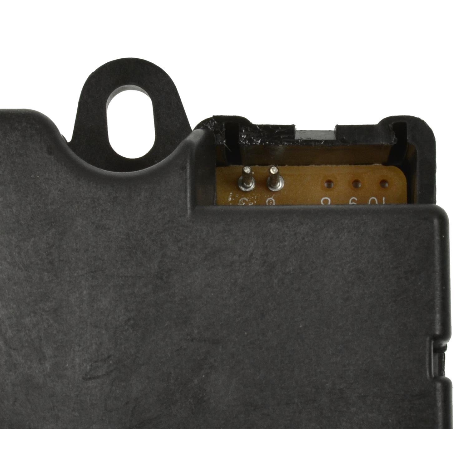Standard Motor Products ADR132 - HVAC Heater Blend Door Actuator Standard Motor Products ADR132 HVAC Heater Blend Door Actuator product image 3 of 3