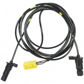 2004 Volvo C70 ABS Wheel Speed Sensor Rear Standard Motor Products ALS551 image 2 of 3