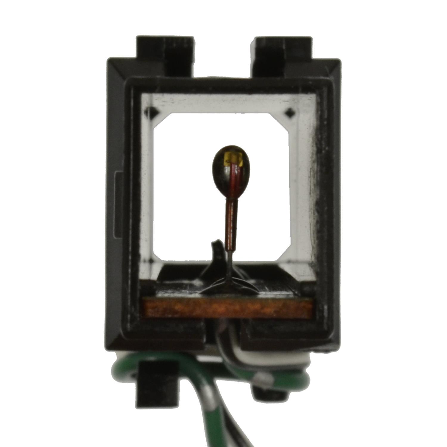 Standard Motor Products AX335 - Ambient Air Temperature Sensor Standard Motor Products AX335 Ambient Air Temperature Sensor product image 1 of 3