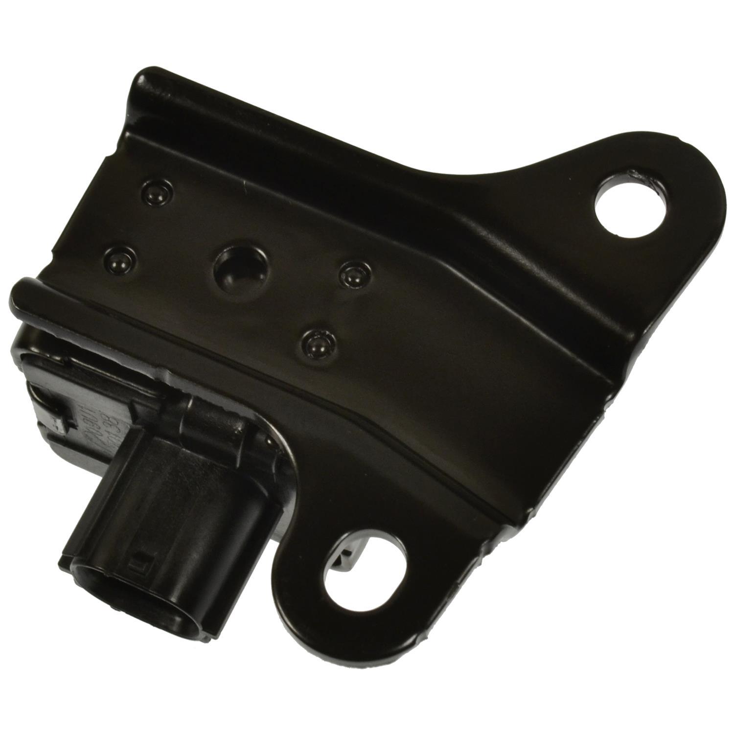 Standard Motor Products BSC12 - Battery Current Sensor Standard Motor Products BSC12 Battery Current Sensor product image 1 of 3