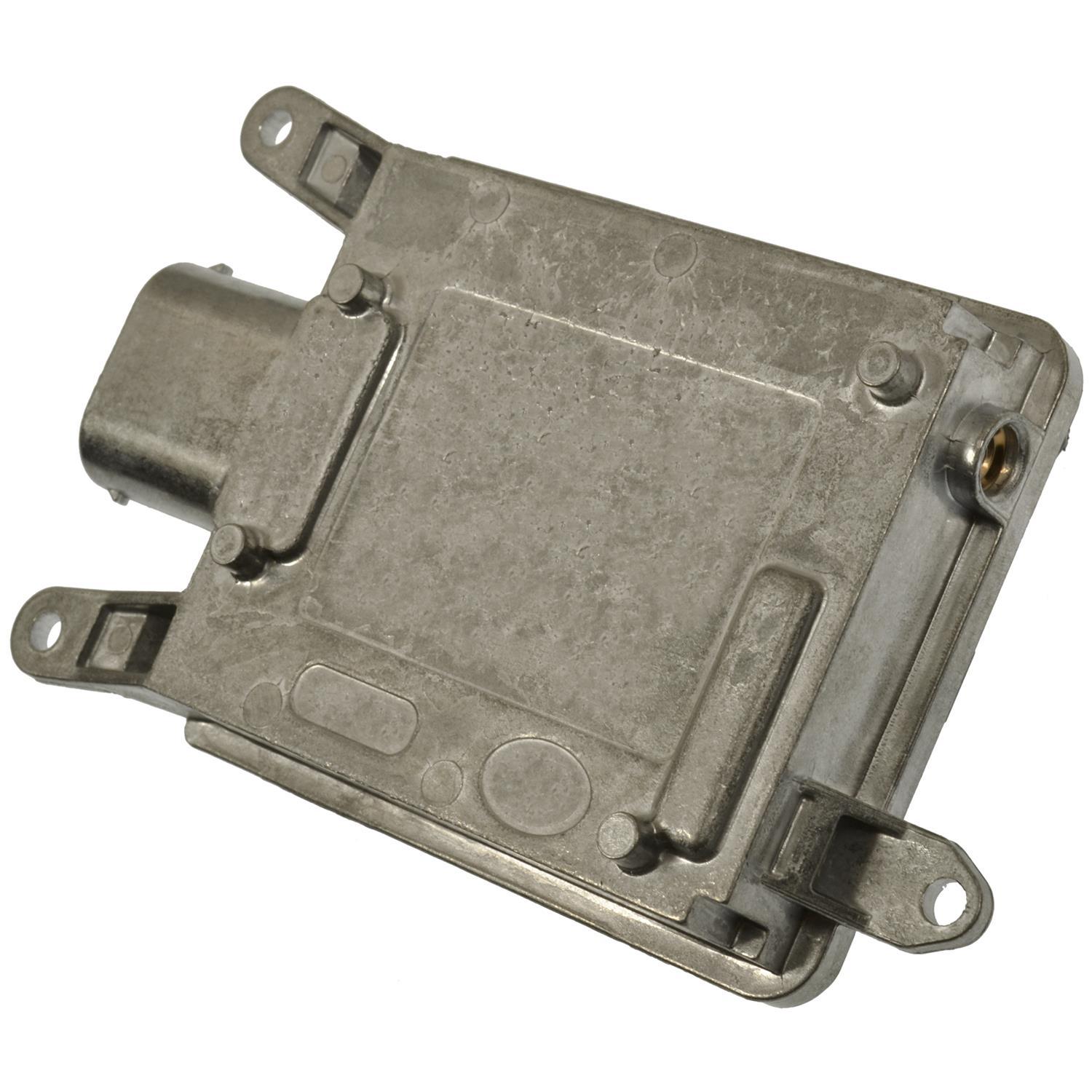 Standard Motor Products BSD121 Blind Spot Detection System Warning Sensor product image 1 of 3