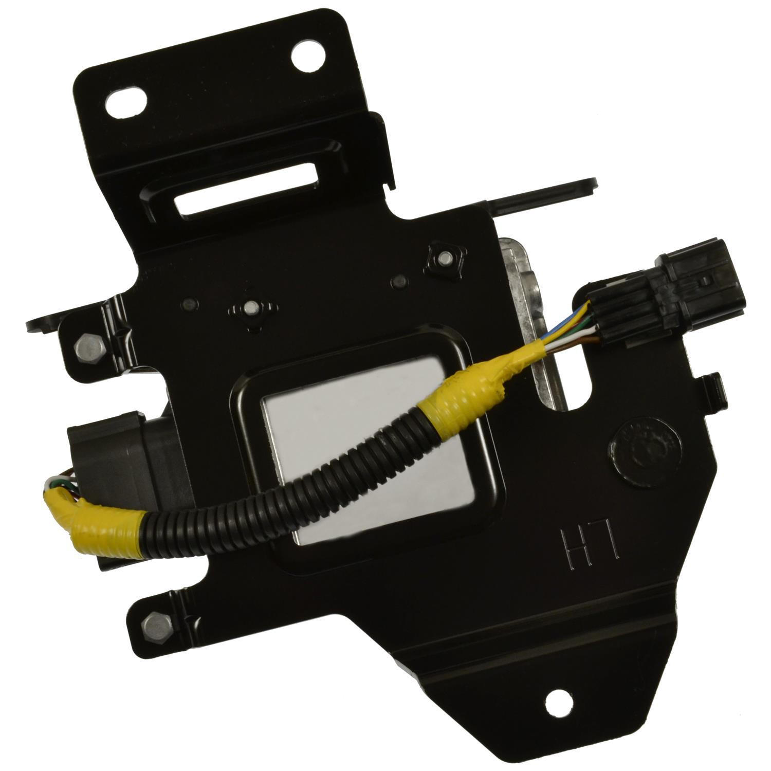 Standard Motor Products BSD95 Blind Spot Detection System Warning Sensor product image 1 of 3