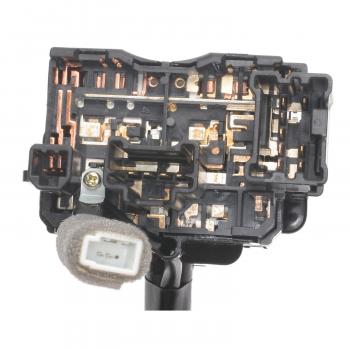 2004 Nissan Xterra Turn Signal Switch Standard Motor Products CBS1031 image 3 of 3