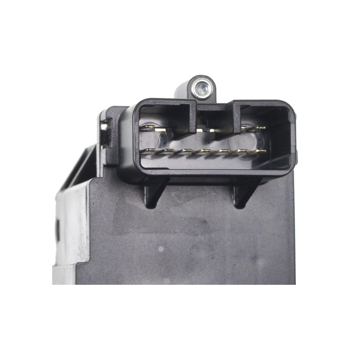 Standard Motor Products CBS1186 - Hazard Warning Switch Standard Motor Products CBS1186 Hazard Warning Switch product image 2 of 3