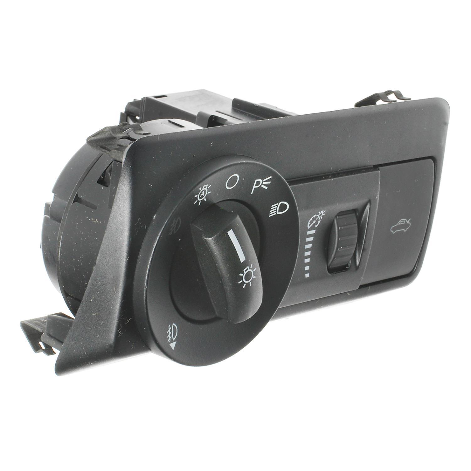 Standard Motor Products CBS1421 Headlight Switch product image 2 of 3