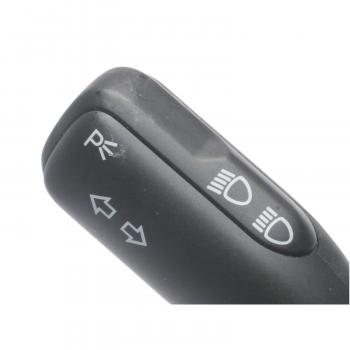 2004 Volkswagen Jetta Turn Signal Switch Standard Motor Products CBS1588 image 1 of 3