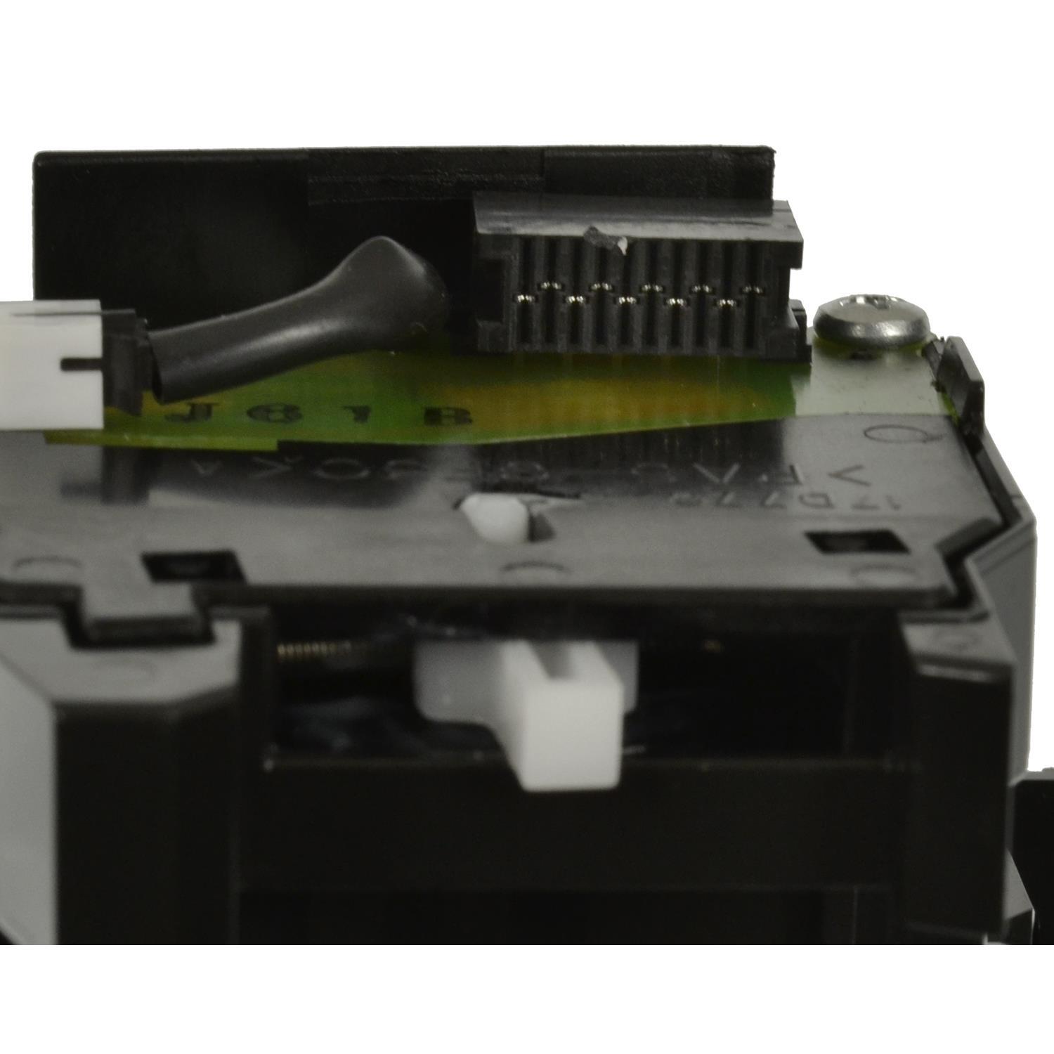 Standard Motor Products CBS2241 - Multi Function Switch Standard Motor Products CBS2241 Headlight Dimmer Switch product image 3 of 3