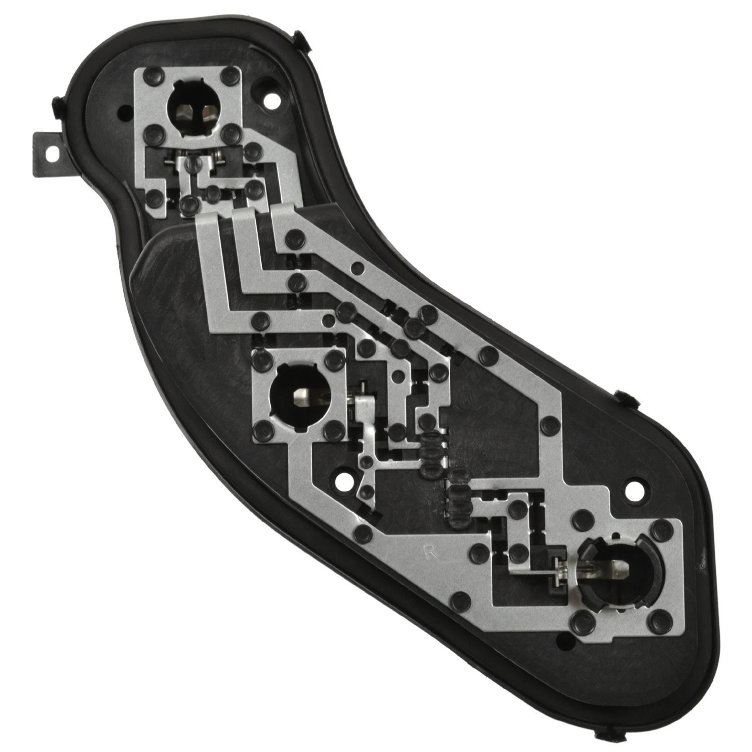 Standard Motor Products CBT113 - Tail Light Circuit Board Standard Motor Products CBT113 Tail Light Circuit Board product image 1 of 3
