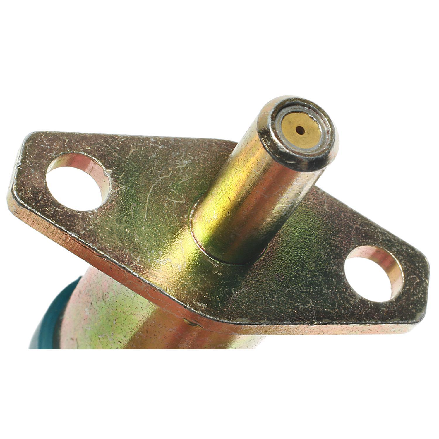 Standard Motor Products CJ73 - Fuel Injection Cold Start Valve Standard Motor Products CJ73 Fuel Injection Cold Start Valve product image 1 of 3