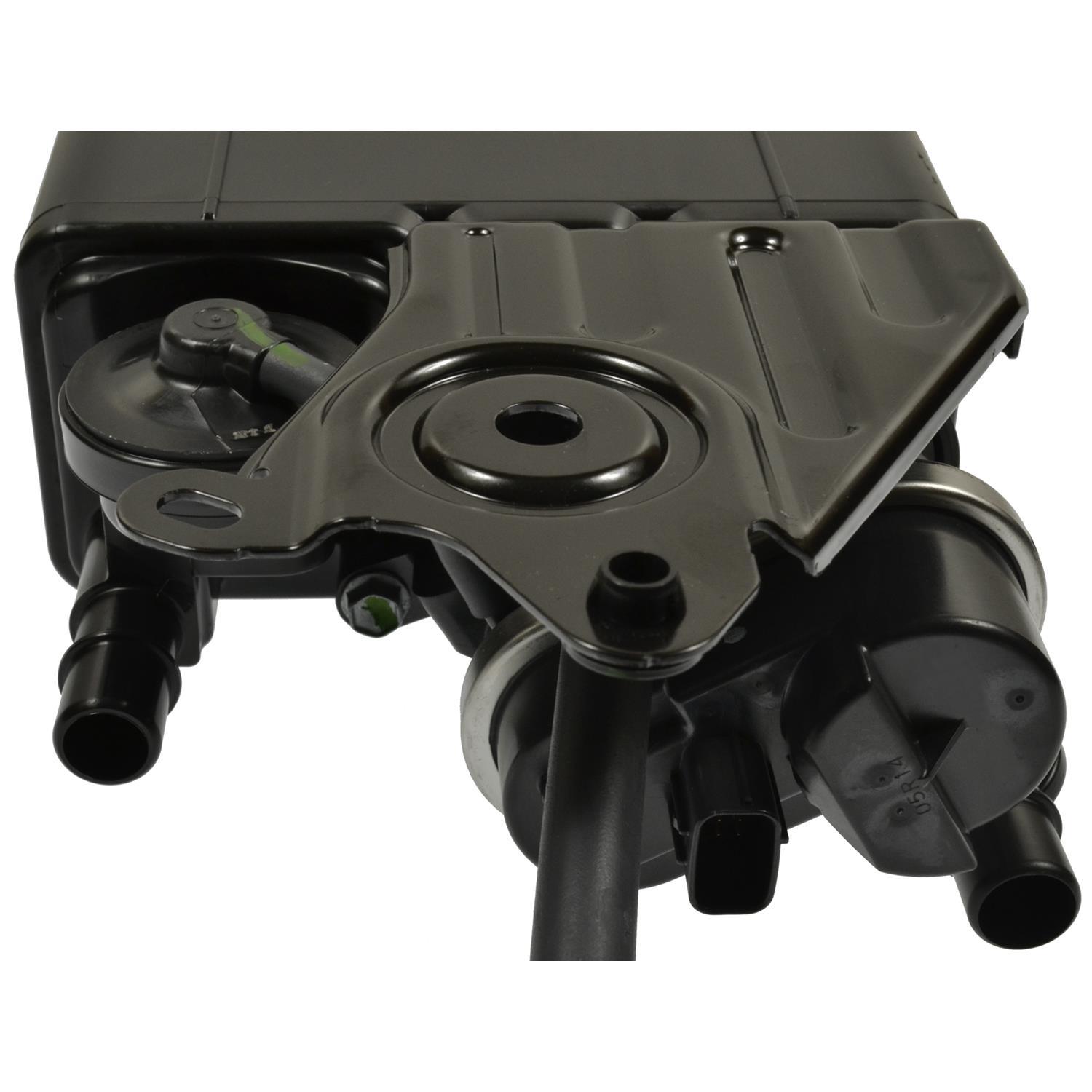 Standard Motor Products CP3273 - Vapor Canister Standard Motor Products CP3273 Vapor Canister product image 1 of 3