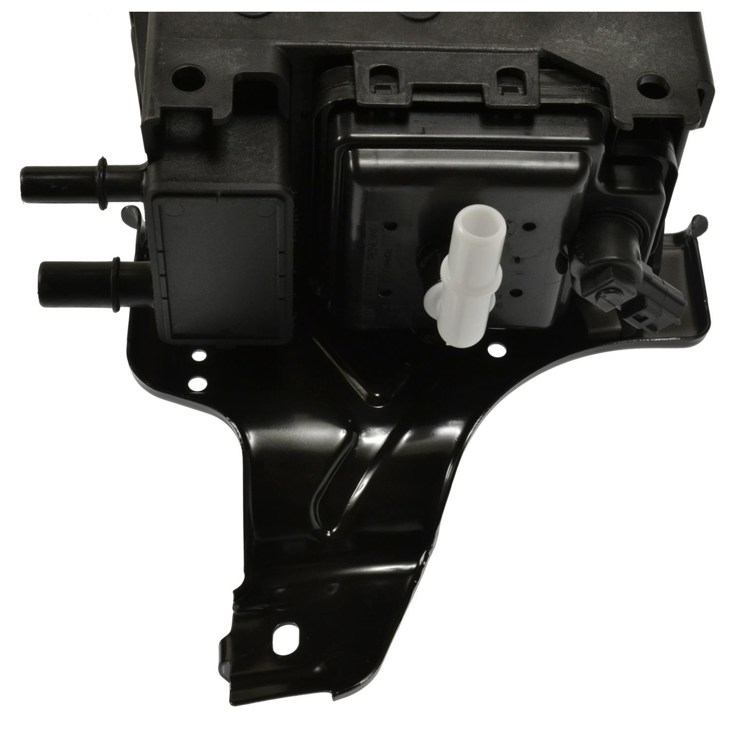 Standard Motor Products CP3293 - Vapor Canister Standard Motor Products CP3293 Vapor Canister product image 1 of 3