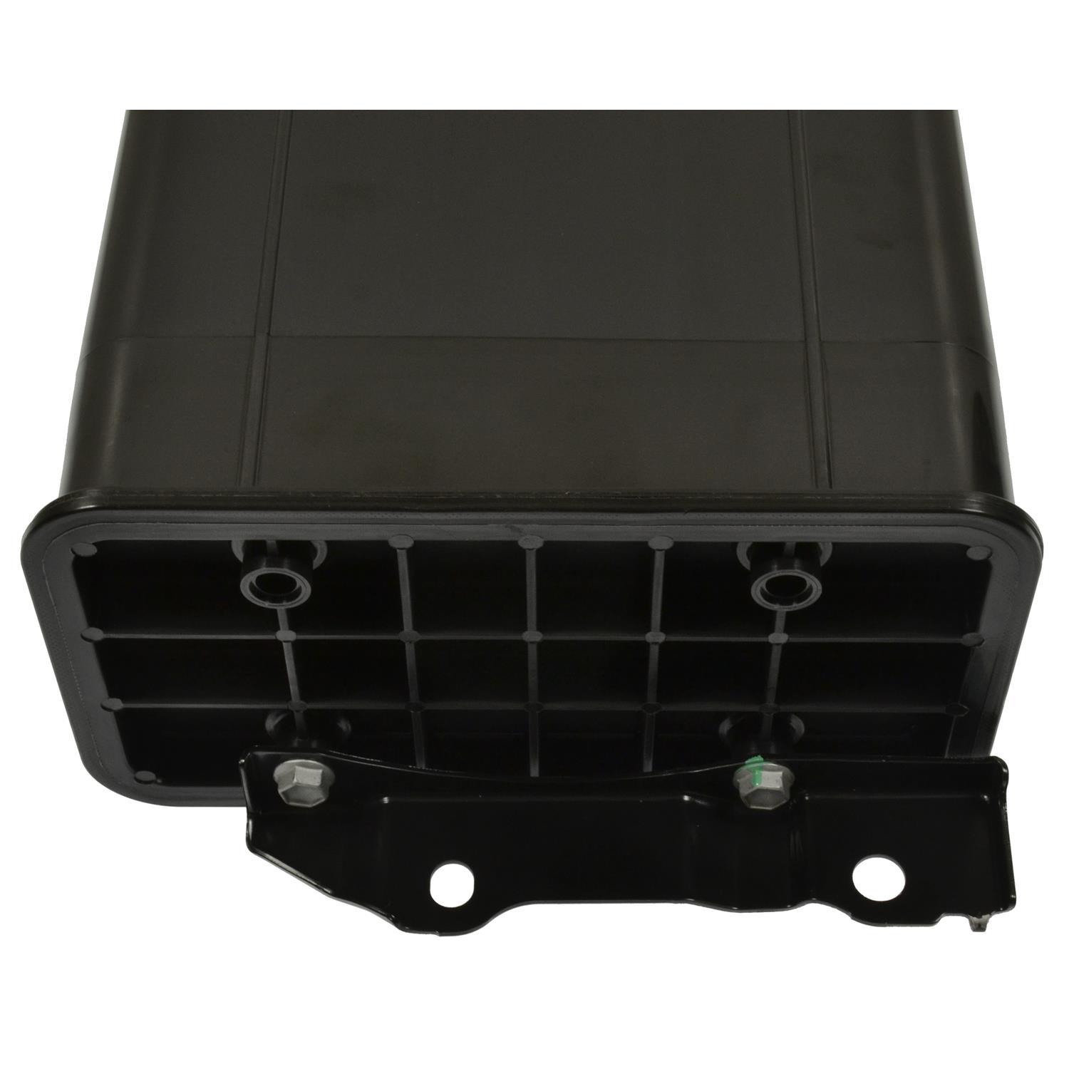 Standard Motor Products CP3303 - Vapor Canister Standard Motor Products CP3303 Vapor Canister product image 2 of 3