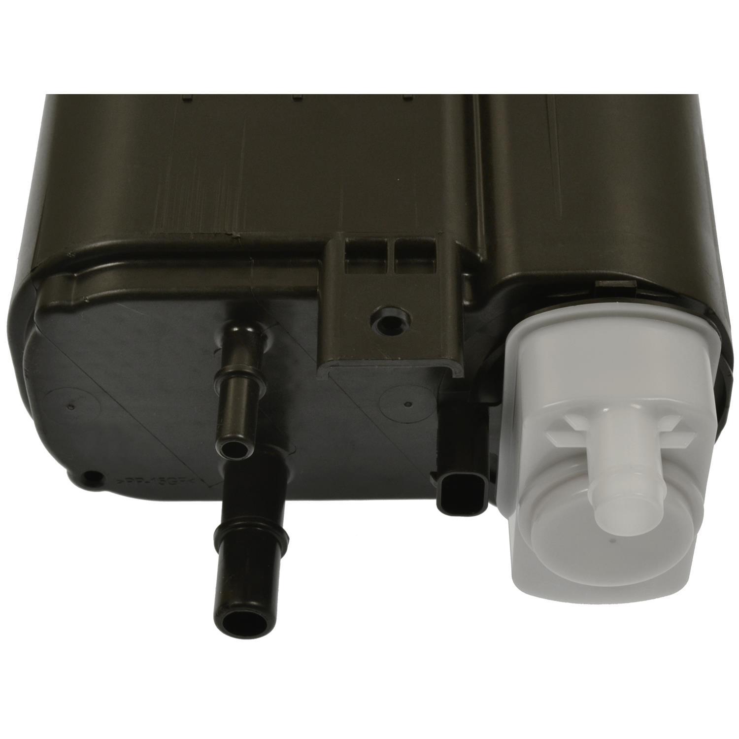Standard Motor Products CP3330 - Vapor Canister Standard Motor Products CP3330 Vapor Canister product image 1 of 4