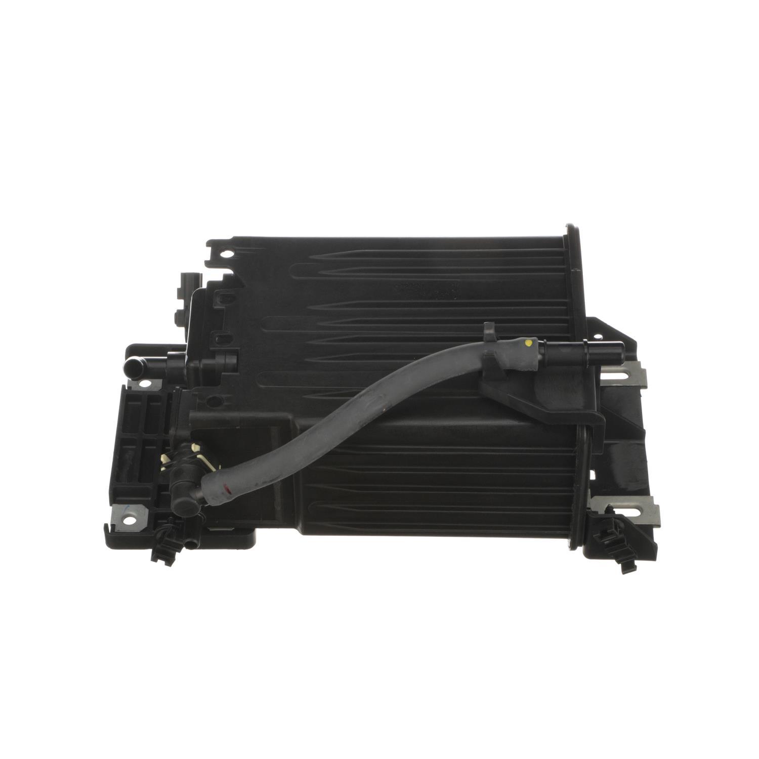 Standard Motor Products CP3335 - Vapor Canister Standard Motor Products CP3335 Vapor Canister product image 7 of 10