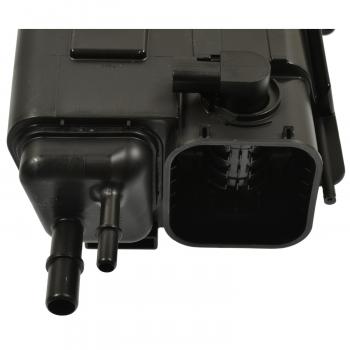 2003 Saturn Ion Vapor Canister Standard Motor Products CP3402 image 1 of 3