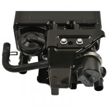 2004 Toyota Highlander Vapor Canister Standard Motor Products CP3433 image 1 of 3