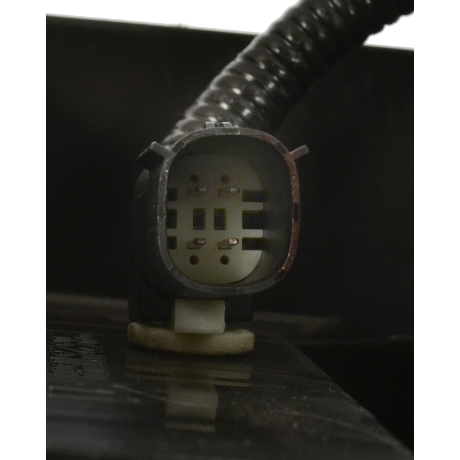 Standard Motor Products CP3502 - Vapor Canister Standard Motor Products CP3502 Vapor Canister product image 4 of 4