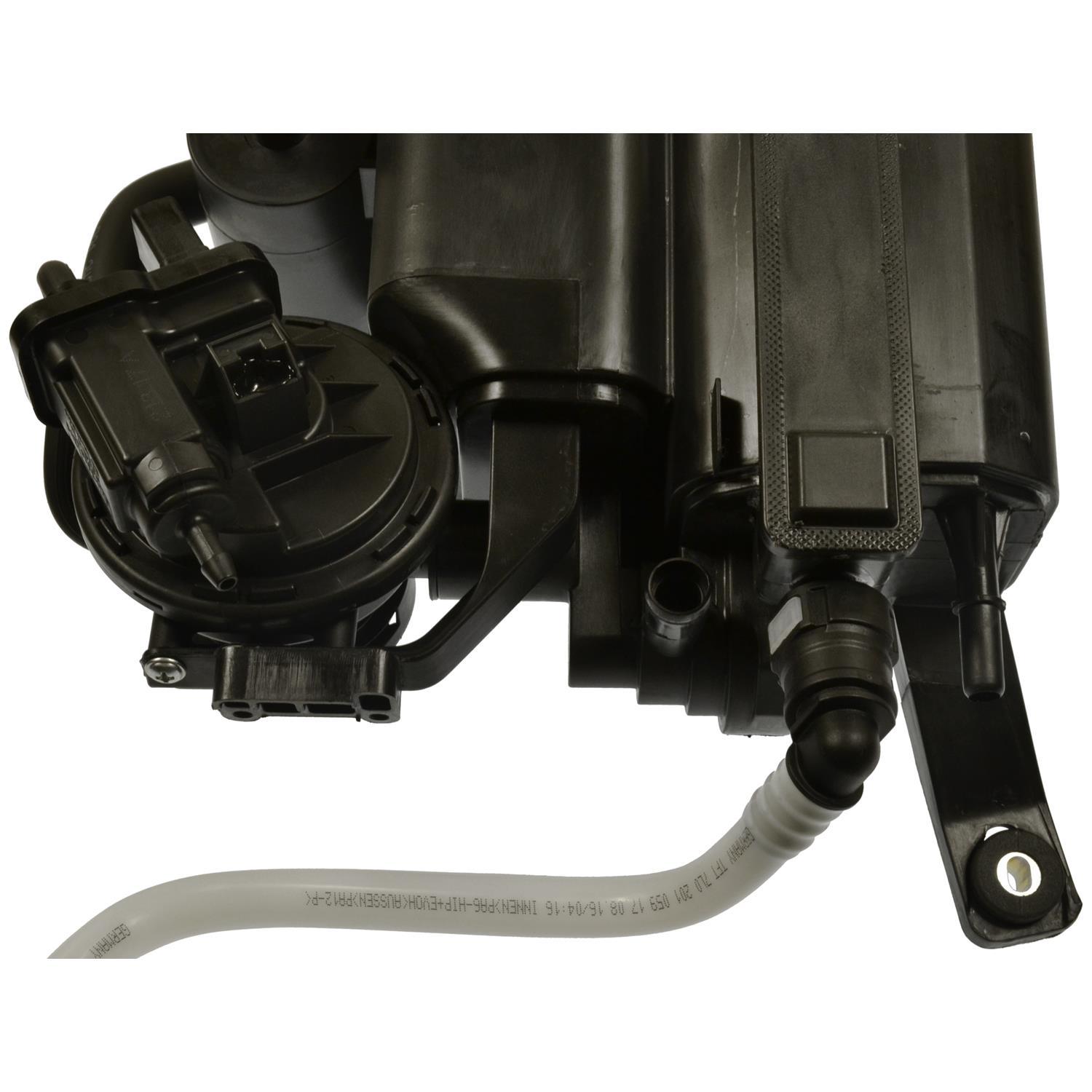 Standard Motor Products CP3646 - Vapor Canister Standard Motor Products CP3646 Vapor Canister product image 1 of 4