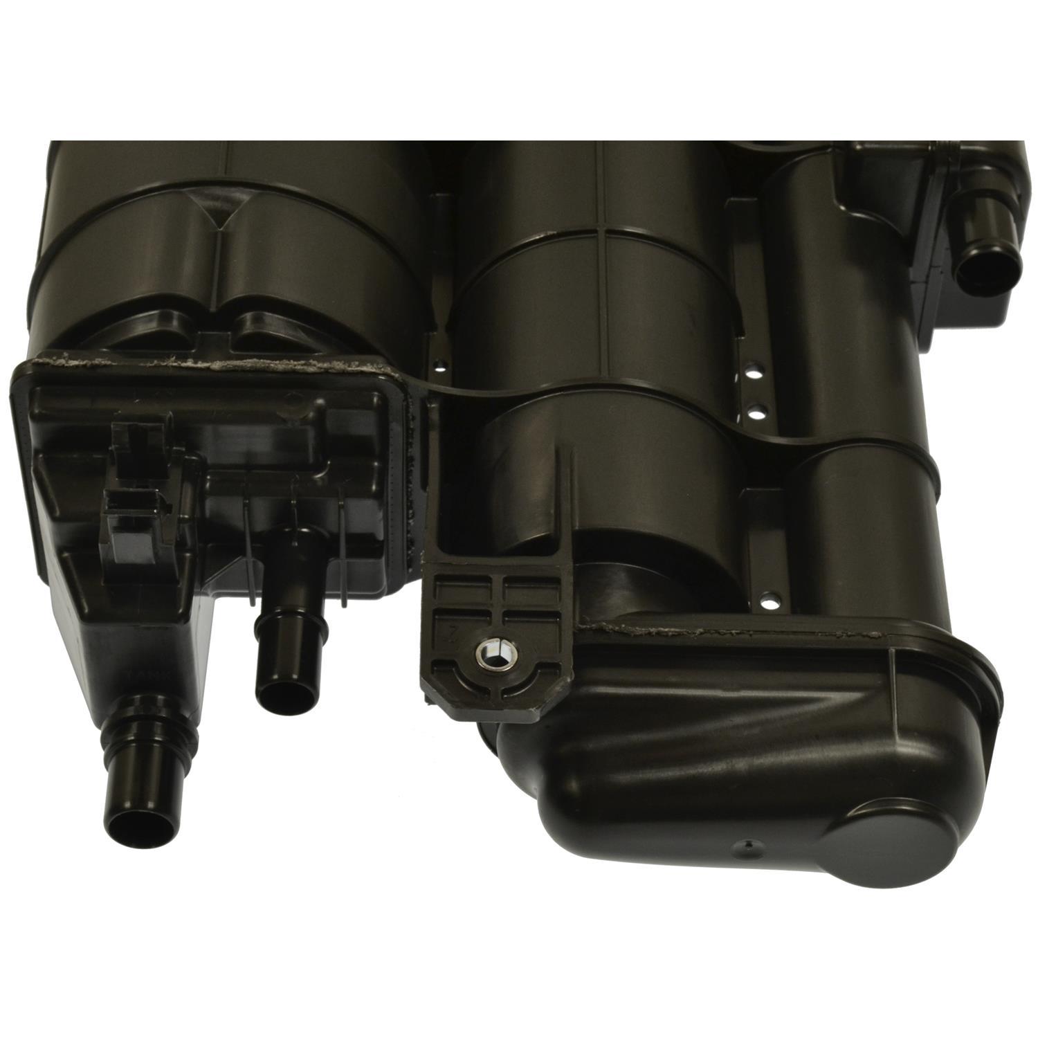 Standard Motor Products CP3652 - Vapor Canister Standard Motor Products CP3652 Vapor Canister product image 1 of 4