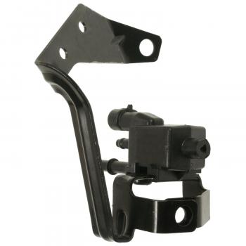 2000 Saturn SC2 Vapor Canister Purge Solenoid Standard Motor Products CP657 image 1 of 3