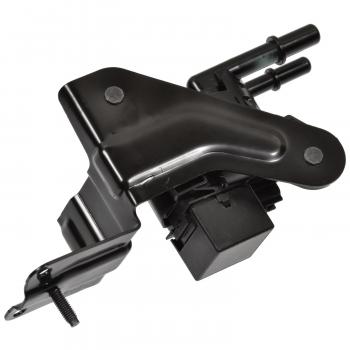 2005 Mercury Mariner Vapor Canister Purge Valve Standard Motor Products CP676 image 1 of 3