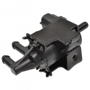 2004 Toyota Prius Vapor Canister Purge Valve Standard Motor Products CP724 image 1 of 3