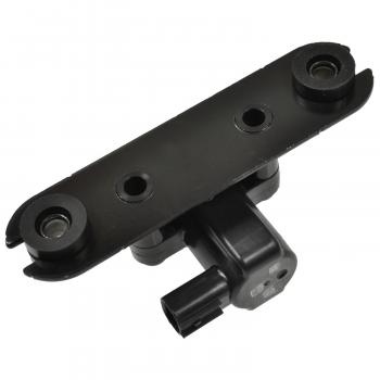 2015 Nissan Frontier Vapor Canister Purge Solenoid Standard Motor Products CP732 image 1 of 3