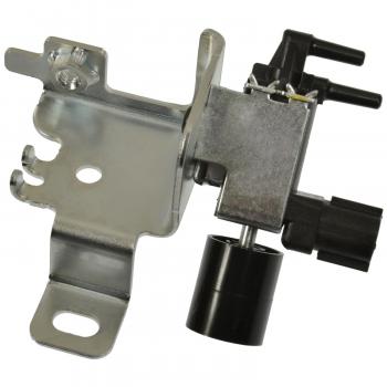 2017 Toyota Highlander Vapor Canister Purge Solenoid Standard Motor Products CP872 image 1 of 3
