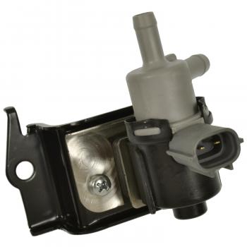2004 Toyota Land Cruiser Vapor Canister Purge Solenoid Standard Motor Products CP897 image 2 of 3