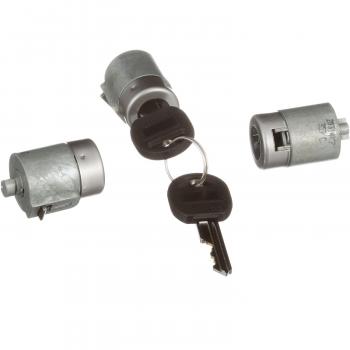 1994 GMC C2500 Suburban Door Lock Kit Standard Motor Products DL161 image 1 of 4