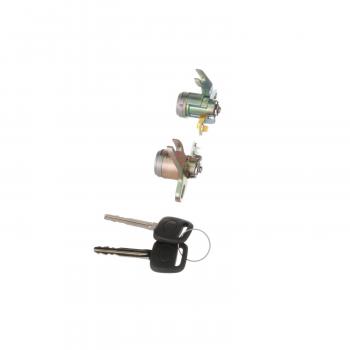 1999 Toyota Celica Door Lock Kit Left Standard Motor Products DL168 image 4 of 4