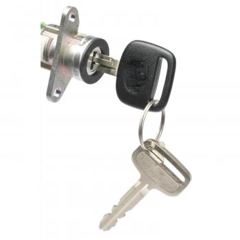 1999 Toyota 4Runner Door Lock Kit Standard Motor Products DL207 image 1 of 3