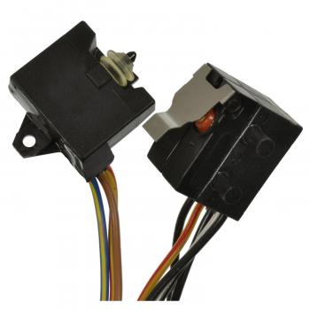 1996 Volvo 850 Door Lock Actuator Front Right Standard Motor Products DLA941 image 1 of 3