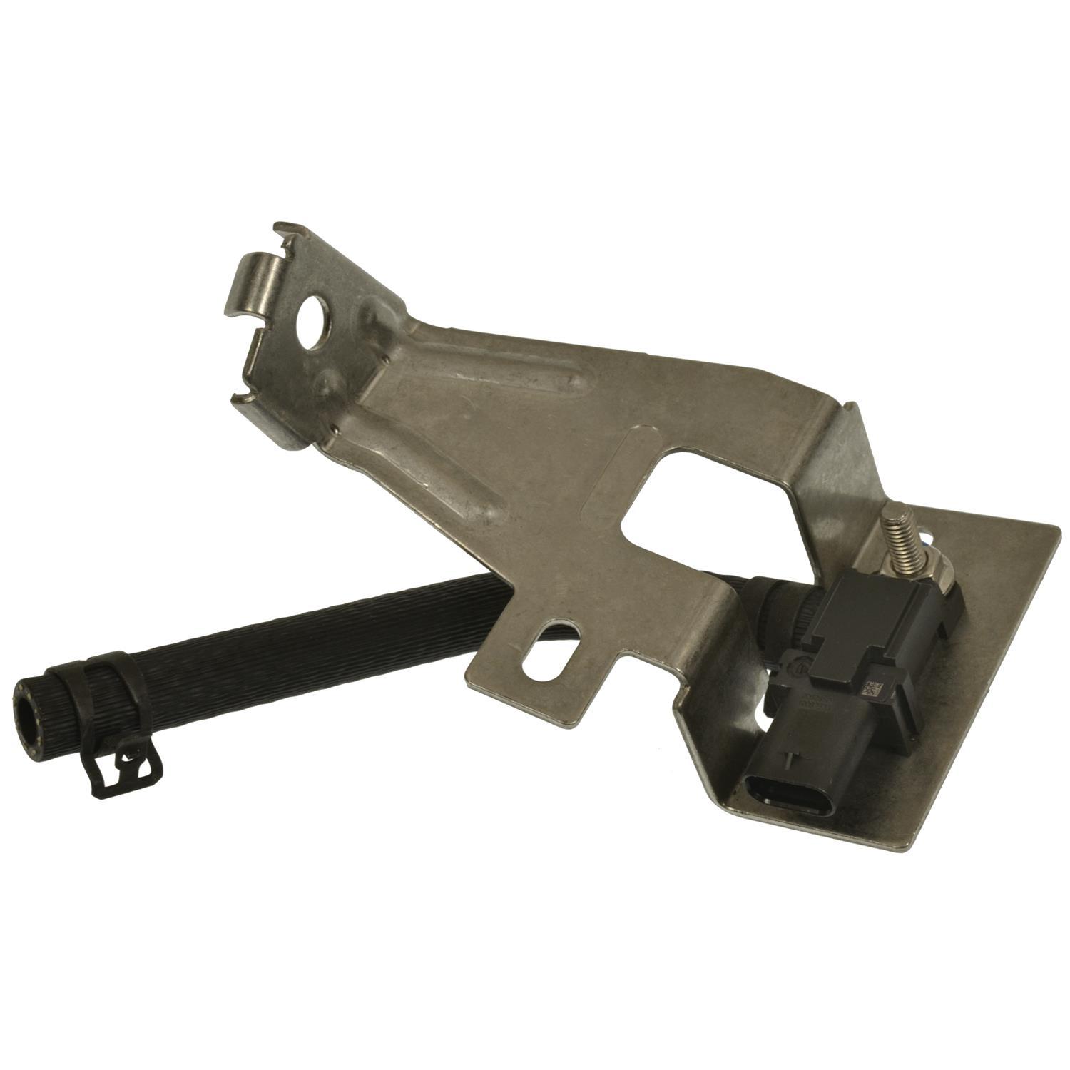 Standard Motor Products DPS111 - Diesel Particulate Filter (DPF) Pressure Sensor Standard Motor Products DPS111 Diesel Particulate Filter (DPF) Pressure Sensor product image 1 of 4